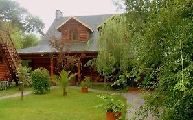 Tranquilla River Lodge (Adults Only)